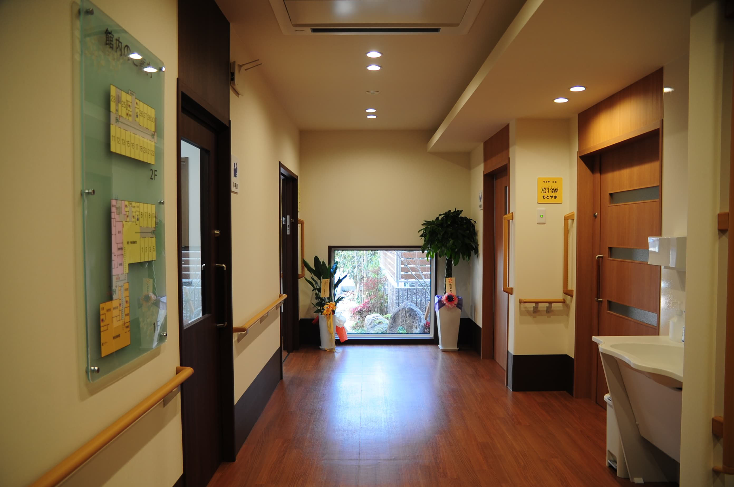 玄関ホール写真