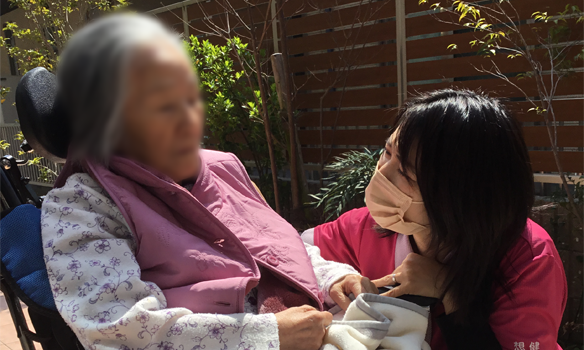 想健、住宅型有料老人ホーム